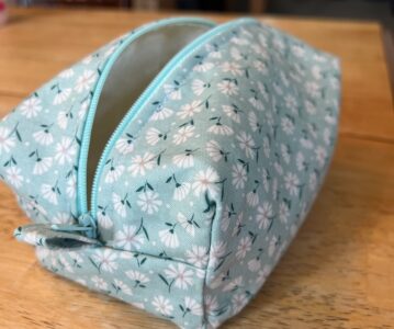 Creating Two Boxy Zipper Bags